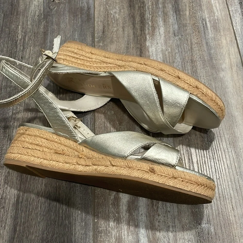 Jack Rogers Gold Espadrille Platform sandals size 8